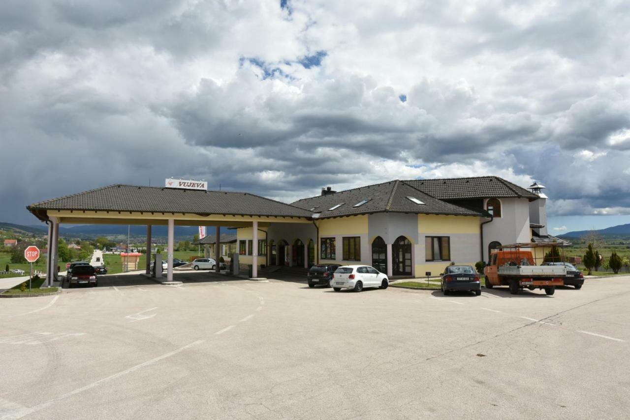 Motel Vujeva Ливно Екстериор снимка